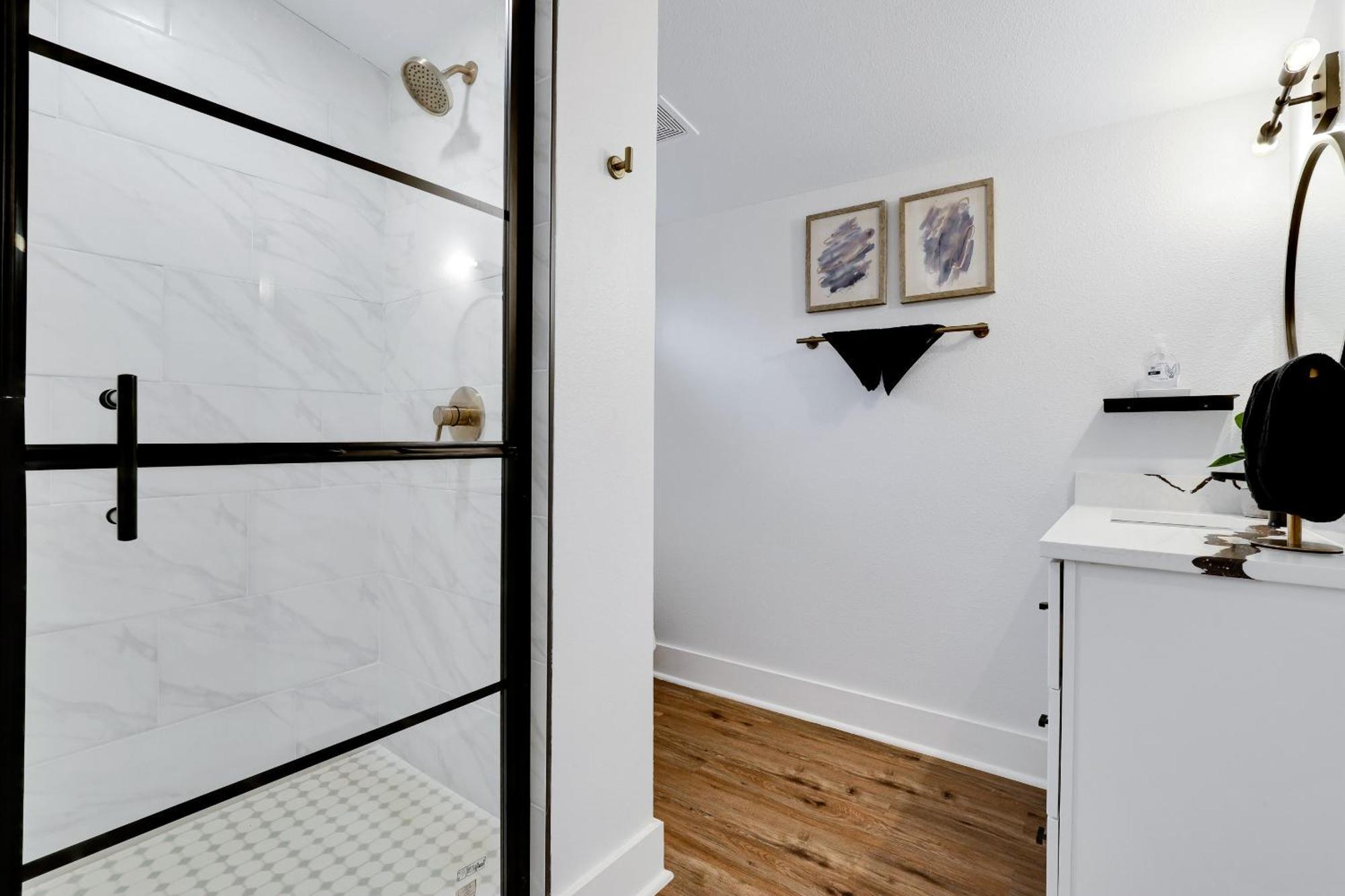 Artsy - A Birdy Vacation Rental Сан Антонио Екстериор снимка