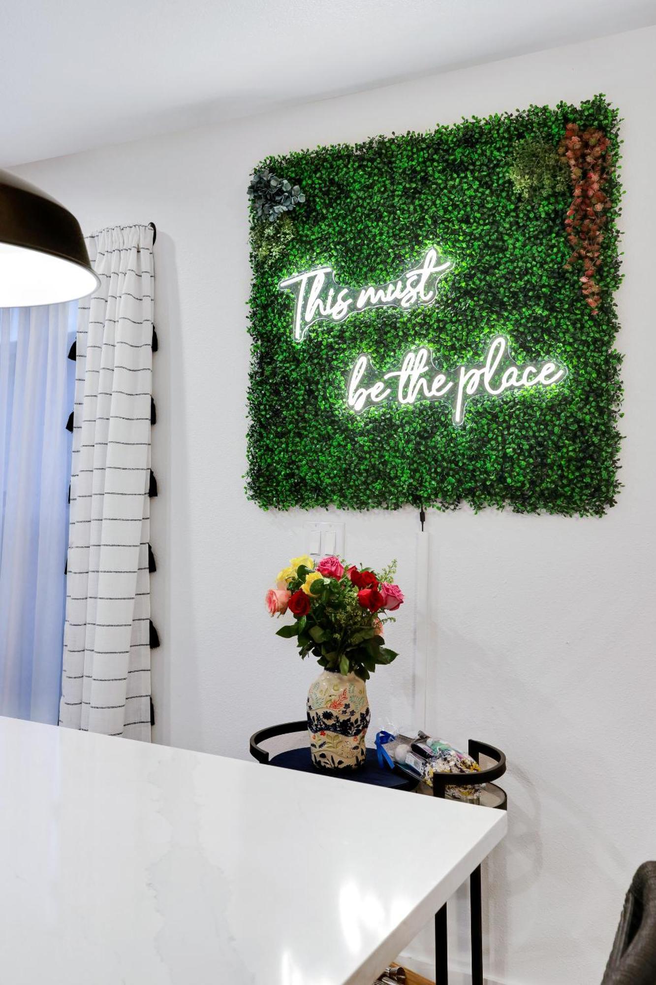 Artsy - A Birdy Vacation Rental Сан Антонио Екстериор снимка