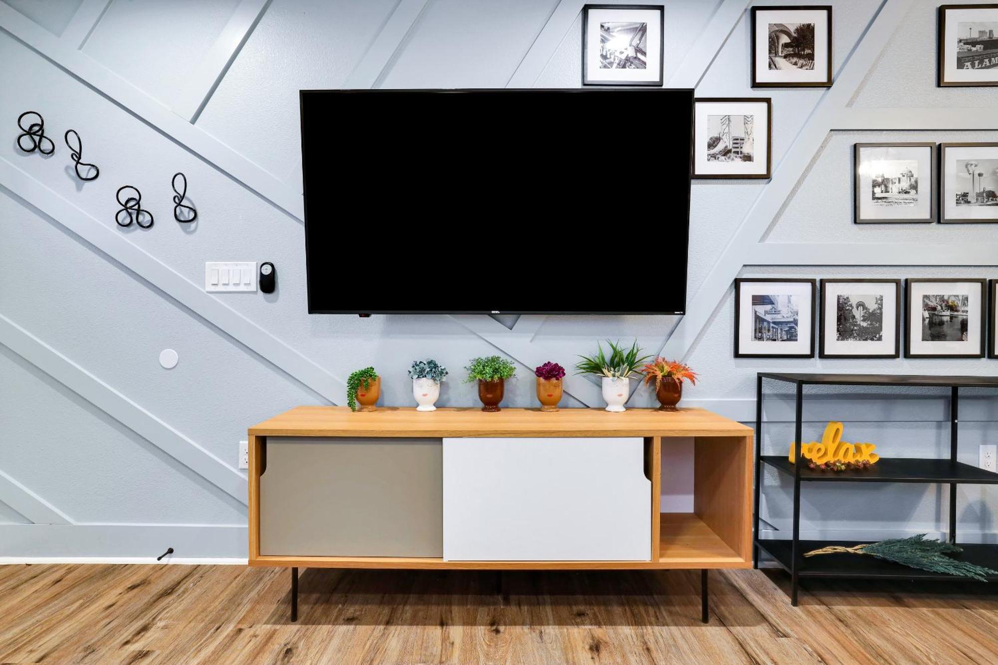 Artsy - A Birdy Vacation Rental Сан Антонио Екстериор снимка