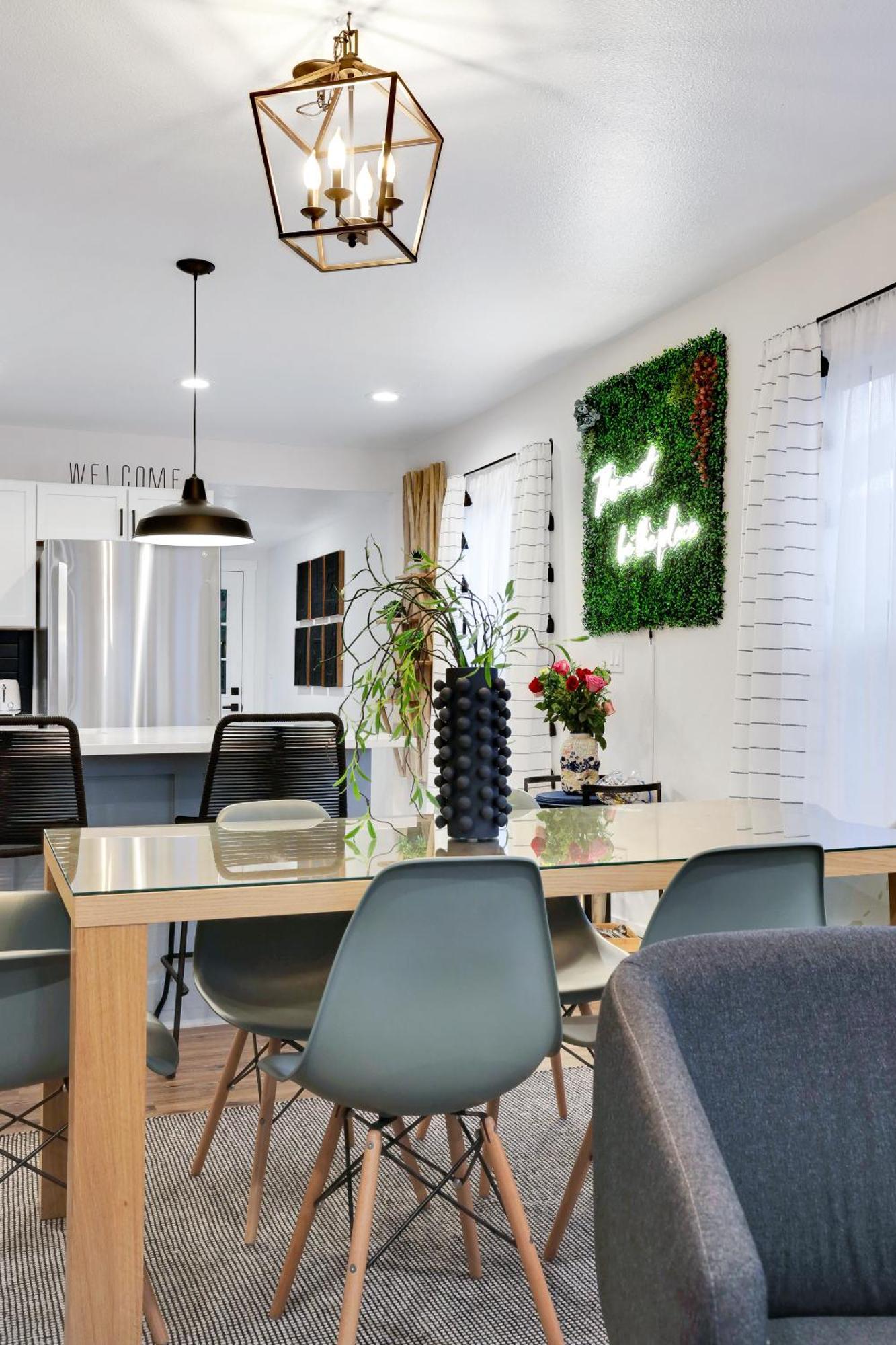 Artsy - A Birdy Vacation Rental Сан Антонио Екстериор снимка